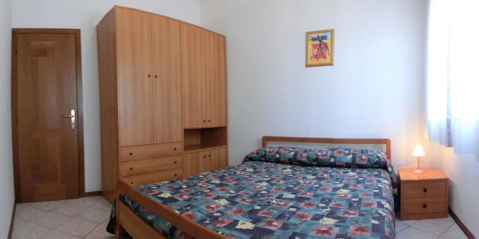 Viviana Apartamento Lignano Sabbiadoro Exterior foto